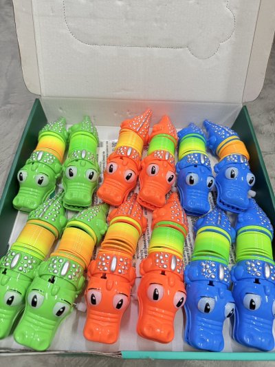 67981#จระเข้ไขลาน 12แพ็ค/ โหล ราคา 20 บาท