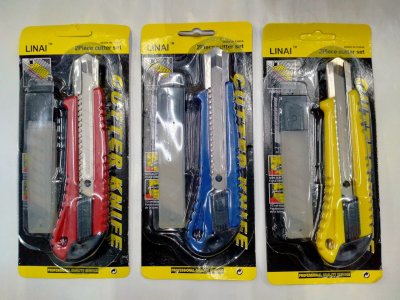 A039-83#คัตเตอร์+ใบบรรจุ12ชิ้น/แพ็ค ราคา20/ชิ้น