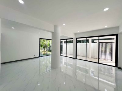 หมู่บ้านเจริญสุข เกาะแก้ว Charoensuk Village, Koh Kaew-Kathu 83.SQW