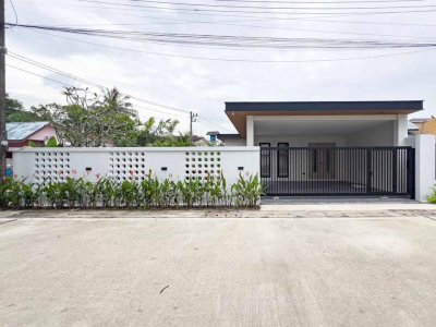 เชิงทะเล พูลวิลล่า Choeng Thale Pool Villa 174 Sqm