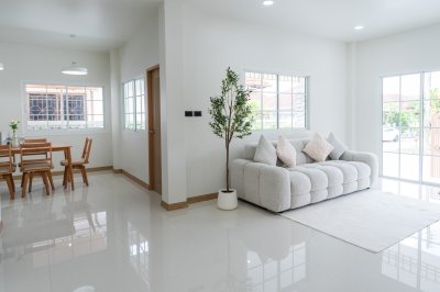 บ้านสวนเนรมิต1 56 ตารางวา 3 ห้องนอน 2 ห้องน้ำ แถมเฟอร์นิเจอรฺ์ครบ พร้อยอยู่