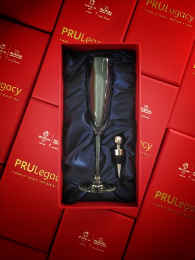 Lucaris Champagne Tokyo Temptation ชุดแก้วไวน์ 1 ใบ พร้อมสลักรวมชุดกล่อง