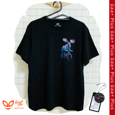 นิลลplus เสื้อยืดคอกลม T-shirt เสื้อยืดพิมพ์ลาย Moose rider (DTG) ผ้าคอตตอน 100% เสื้อยืดแฟชั่น