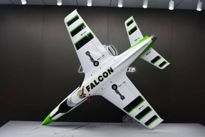 82" Falcon 2.1M Green/White/Black