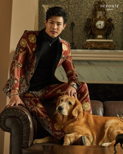 MEN'S BEST FRIEND