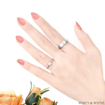 รูปมือ แหวนเพชรคู่ WD873 & WD795 รูปมือ แหวนเพชรคู่ WD873 & WD795