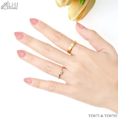 รูปมือ แหวนเพชรคู่ YD873 & YD8701 รูปมือ แหวนเพชรคู่ YD873 & YD8701