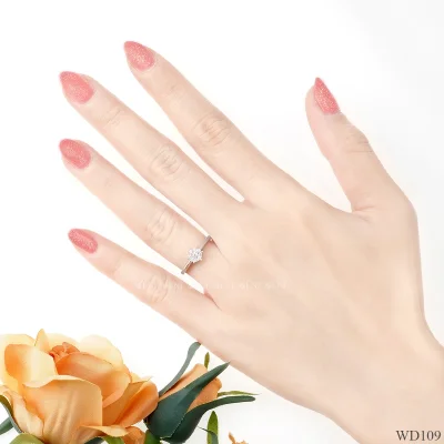 รูปมือ WD109 แหวนเพชรล้อม รูปมือ WD109 แหวนเพชรล้อม
