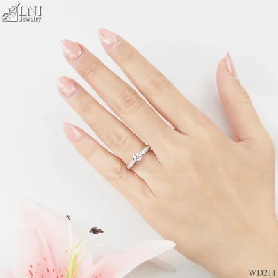 รูปมือ WD211 แหวนเพชร GIA รูปมือ WD211 แหวนเพชร GIA