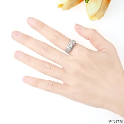 รูปมือ WD4720 แหวนเพชรเม็ดเดียว แรขนแมว รูปมือ WD4720 แหวนเพชรเม็ดเดียว แรขนแมว