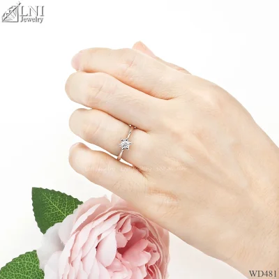 รูปมือ WD481 แหวนเพชรเม็ดเดียว รูปมือ WD481 แหวนเพชรเม็ดเดียว
