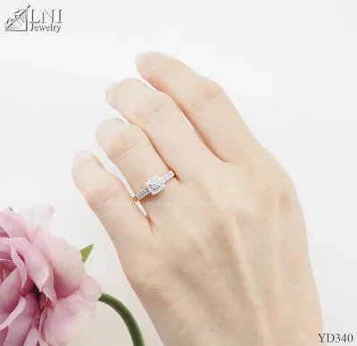 รูปมือ YD340 แหวนเพชรล้อม รูปมือ YD340 แหวนเพชรล้อม