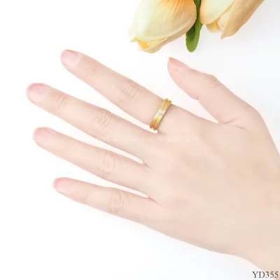 รูปมือ YD355 แหวนเพชรเม็ดเดียว แรขนแมว รูปมือ YD355 แหวนเพชรเม็ดเดียว แรขนแมว