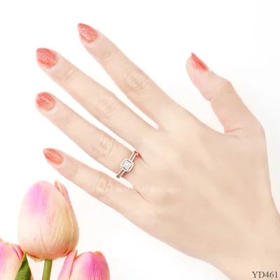 รูปมือ YD461 แหวนเพชรกระจุก รูปมือ YD461 แหวนเพชรกระจุก