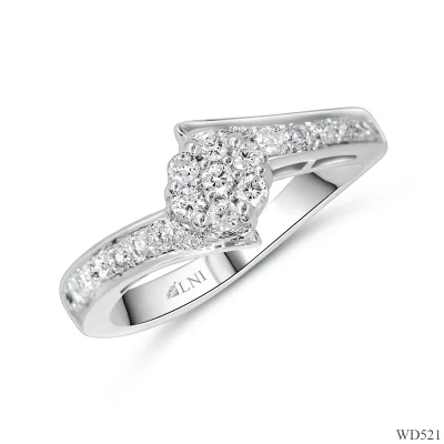 WD521 แหวนเพชรกระจุก