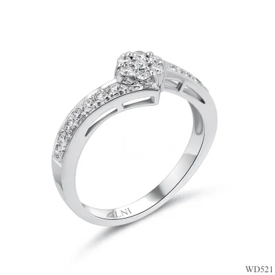 WD521 แหวนเพชรกระจุก