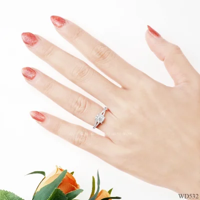 รูปมือ WD532 แหวนเพชรล้อม รูปมือ WD532 แหวนเพชรล้อม