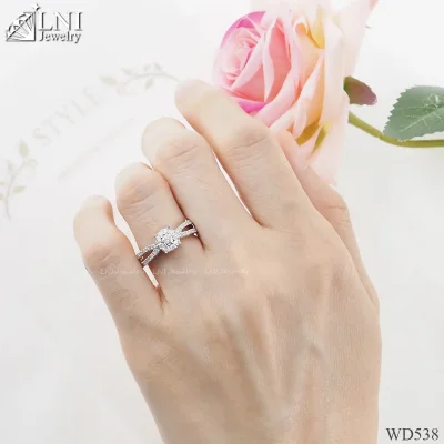 รูปมือ WD538 แหวนเพชรล้อม รูปมือ WD538 แหวนเพชรล้อม