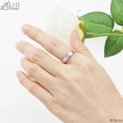 รูปมือ WD630 แหวนเพชรเม็ดเดียว แรขนแมว รูปมือ WD630 แหวนเพชรเม็ดเดียว แรขนแมว