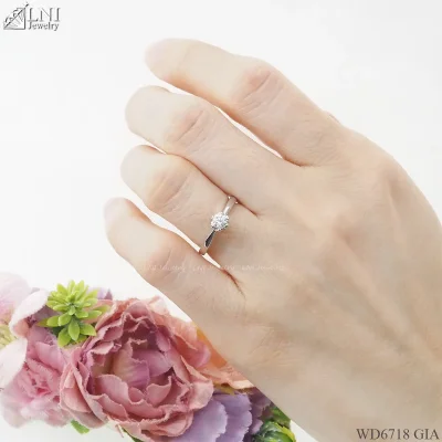 รูปมือ WD6718 แหวนเพชร GIA รูปมือ WD6718 แหวนเพชร GIA
