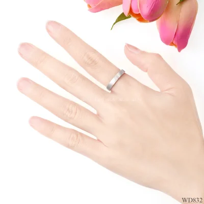 รูปมือ WD832 แหวนเกลี้ยง แรขนแมว รูปมือ WD832 แหวนเกลี้ยง แรขนแมว