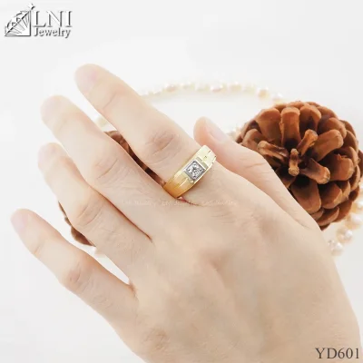 รูปมือ YD601 แหวนเพชรเม็ดเดียว แรขนแมว รูปมือ YD601 แหวนเพชรเม็ดเดียว แรขนแมว