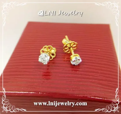 YD610 ต่างหูเพชรเม็ดเดียว YD610 ต่างหูเพชรเม็ดเดียว