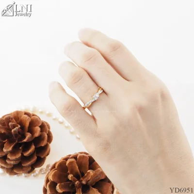 รูปมือ YD6951 แหวนเพชร รูปมือ YD6951 แหวนเพชร