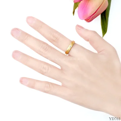 รูปมือ YD761 แหวนเพชรเม็ดเดียว แรขนแมว รูปมือ YD761 แหวนเพชรเม็ดเดียว แรขนแมว