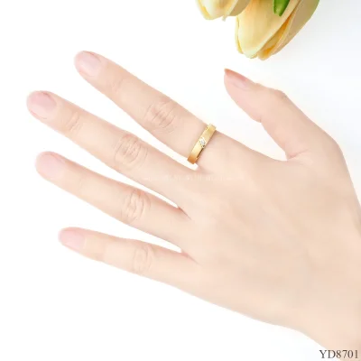รูปมือ YD8701 แหวนเพชรเม็ดเดียว แรขนแมว รูปมือ YD8701 แหวนเพชรเม็ดเดียว แรขนแมว