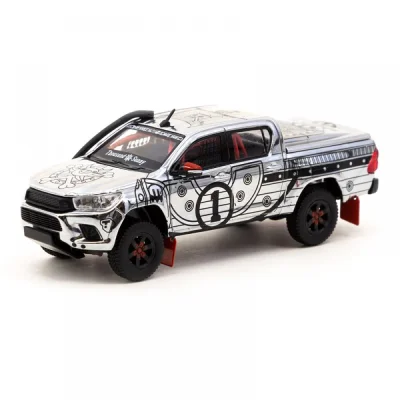 Toyota Hilux Thousand Sunny with Metal Oil Can
