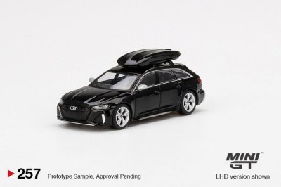 Audi RS 6 Avant Mythos Black Metallic w/ Roof Box