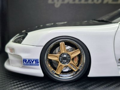 TOP SECRET GT300 Supra (A80) สีขาว | สเกล 1:18 (IG3744)