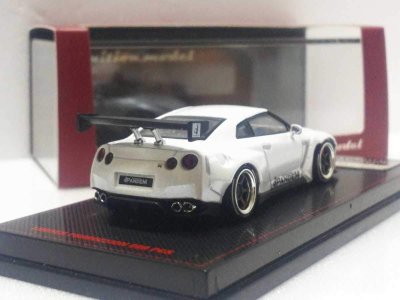 Nissan GT-R PANDEM R35 White