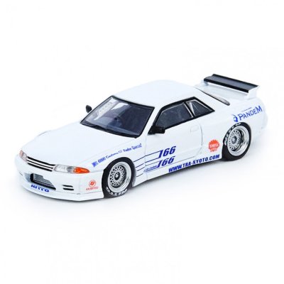 NISSAN SKYLINE GT-R R32 PANEM ROCKET BUNNY White