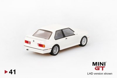 BMW M3 (E30) Alpine White