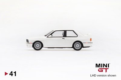 BMW M3 (E30) Alpine White