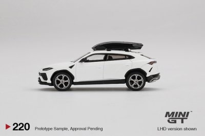 Lamborghini Urus Bianco Monocerus Matt w/ Roof Box