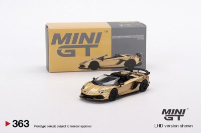 Lamborghini Aventador SVJ Roadster Oro Elios