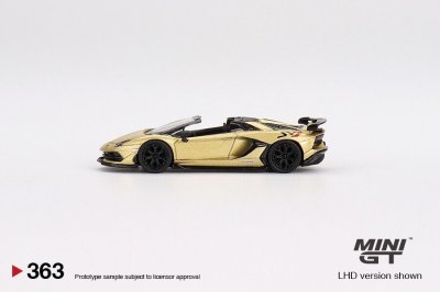 Lamborghini Aventador SVJ Roadster Oro Elios