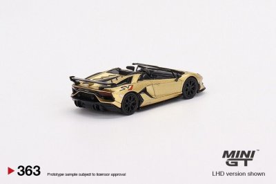 Lamborghini Aventador SVJ Roadster Oro Elios