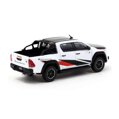 Toyota Hilux White/Black