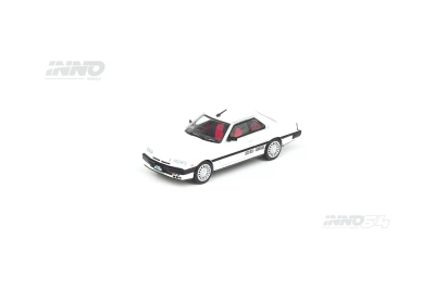 NISSAN SKYLINE 2000 TURBO RS-X (DR30) White