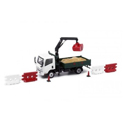 Isuzu N Series Grab Lorry