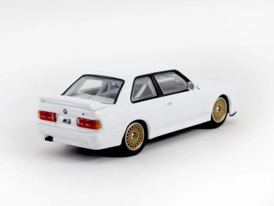 BMW M3 E30 Plain White