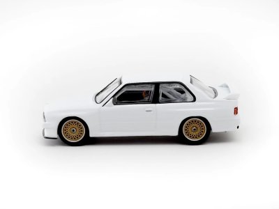 BMW M3 E30 Plain White