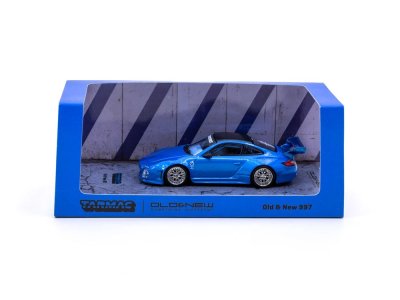 Porsche "Old & New 997" blue metallic