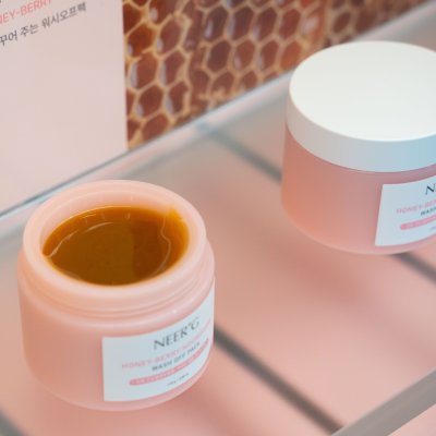 NEER°G HONEY-BERRY NOURISHING WASH OFF PACK