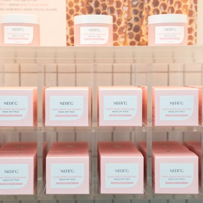 NEER°G HONEY-BERRY NOURISHING WASH OFF PACK