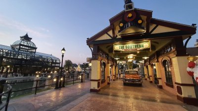 Chocolate Ville ร้านอาหารที่มีขนาดใหญ่แห่งหนึ่งในกรุงเทพมหานคร Chocolate Ville ร้านอาหารที่มีขนาดใหญ่แห่งหนึ่งในกรุงเทพมหานคร